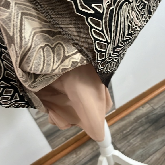 BCBGMaxazria dress with pockets - Picture 9 of 11